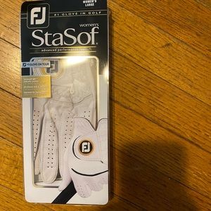 Women’s golf glove